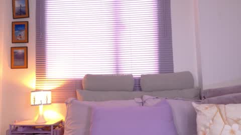 Snapshot of marivimichel03 chatting on 09-23-25, 07:06 online show from 09-23-25, 07:06