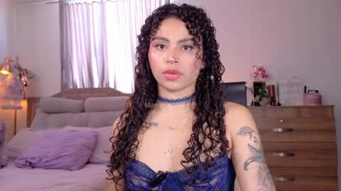 Snapshot of marivimichel03 chatting on 09-25-25, 07:17 online show from 09-25-25, 07:17