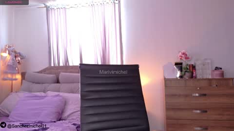 Snapshot of marivimichel03 chatting on 10-12-25, 07:02 online show from 10-12-25, 07:02