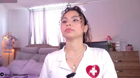 Snapshot of marivimichel03 chatting on 10-19-25, 07:03 online show from 10-19-25, 07:03