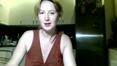 Snapshot of marizafouset chatting on 06-22-26, 09:34 MarizaFouset online show from 06-22-26, 09:34