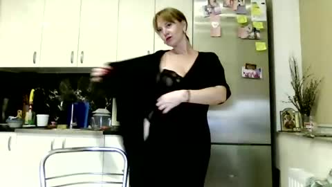 Snapshot of marizafouset chatting on 06-26-26, 10:36 MarizaFouset online show from 06-26-26, 10:36
