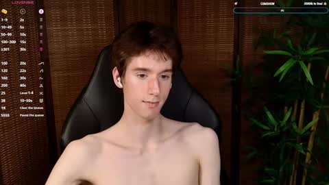 Snapshot of mark327645 chatting on 11-21-25, 07:12 Mark online show from 11-21-25, 07:12