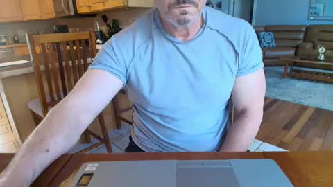 Snapshot of mark48130 chatting on 03-06-25, 09:09 Mark online show from 03-06-25, 09:09