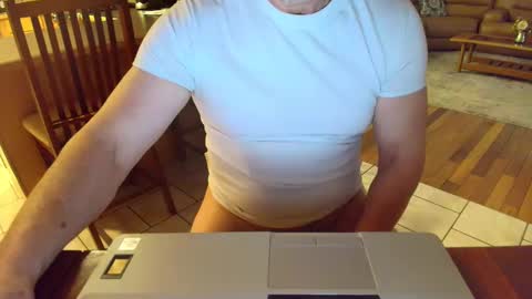 Snapshot of mark48130 chatting on 03-07-25, 12:58 Mark online show from 03-07-25, 12:58