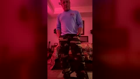 mark869880 online show from 05-10-26, 04:39