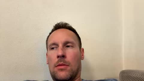 Mark online show from 05-05-26, 05:32