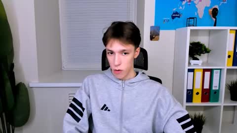 Snapshot of mark_branston chatting on 10-17-25, 03:25 Mark online show from 10-17-25, 03:25