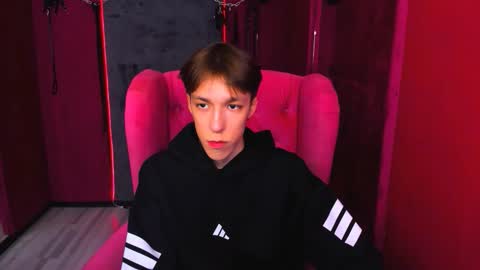 Snapshot of mark_branston chatting on 10-20-25, 10:49 Mark online show from 10-20-25, 10:49