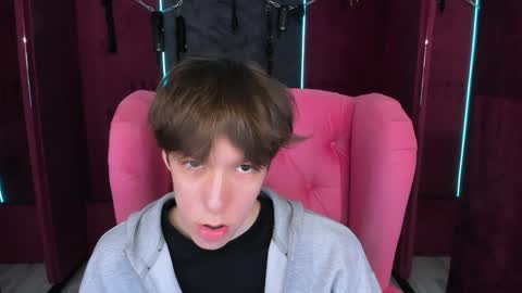Mark online show from 04-27-26, 09:51