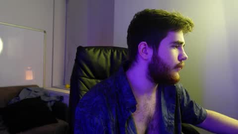 Snapshot of mark_maxim chatting on 11-10-25, 09:14 MARK MAXIM online show from 11-10-25, 09:14