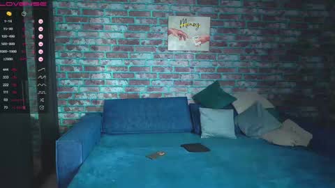 Mark online show from 03-06-25, 03:13