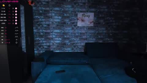 Snapshot of mark_normal chatting on 10-05-25, 02:21 Mark online show from 10-05-25, 02:21