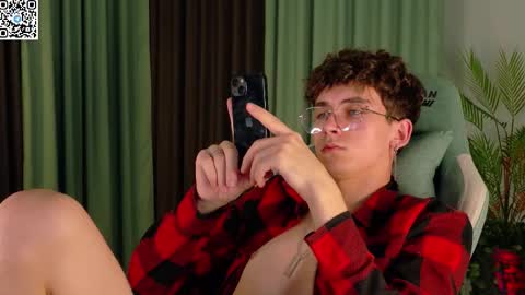 Mark online show from 10-06-25, 07:33