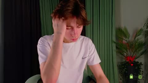 Mark online show from 03-10-26, 03:28