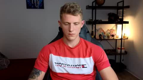 mark_shturman online show from 10-18-25, 04:08