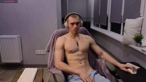 Snapshot of mark_stiff chatting on 01-15-25, 08:37 Mark online show from 01-15-25, 08:37