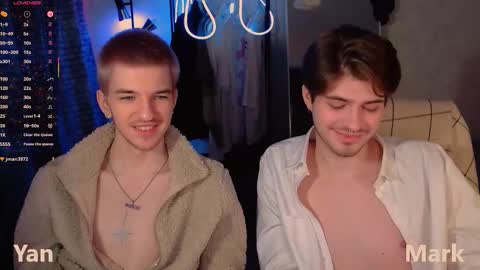 Snapshot of mark_sun chatting on 12-16-25, 04:39 Mark online show from 12-16-25, 04:39