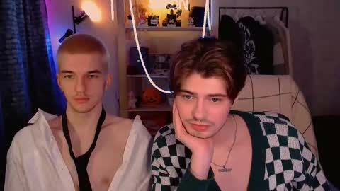 Snapshot of mark_sun chatting on 03-19-26, 04:44 Mark online show from 03-19-26, 04:44