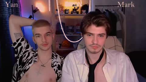 Snapshot of mark_sun chatting on 03-21-26, 03:37 Mark online show from 03-21-26, 03:37