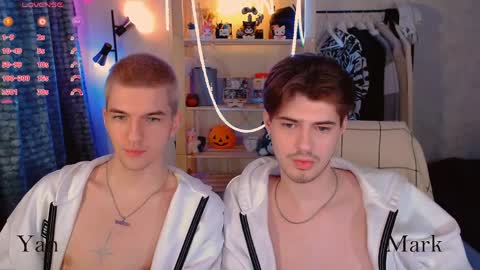 Snapshot of mark_sun chatting on 03-27-26, 06:18 Mark online show from 03-27-26, 06:18