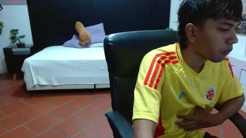 markbowie online show from 02-08-26, 03:04