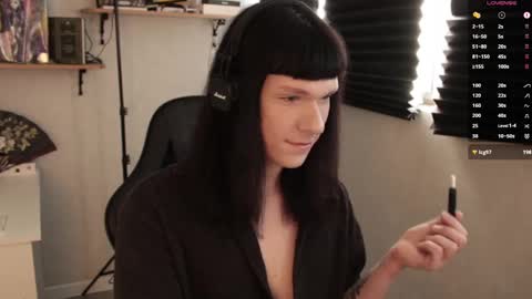 Mark online show from 03-01-25, 01:07