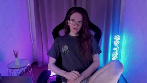 Snapshot of markglover chatting on 12-03-25, 10:13 Mark online show from 12-03-25, 10:13