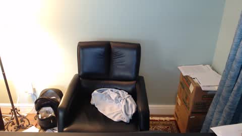 Snapshot of markinwest chatting on 10-10-25, 12:09 MarkinWest online show from 10-10-25, 12:09