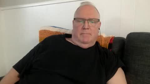 Snapshot of markkb262626 chatting on 04-30-26, 06:36 Mark online show from 04-30-26, 06:36