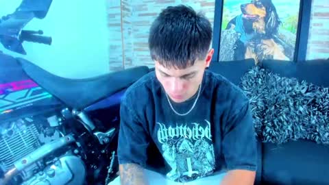 Sebastian online show from 01-18-25, 11:33
