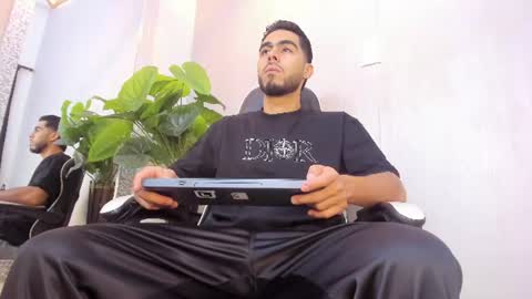 Snapshot of markoss_miles chatting on 06-30-26, 12:06 Markos online show from 06-30-26, 12:06