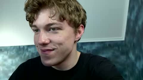 Snapshot of markshot_ chatting on 11-08-25, 04:29 markshot_ online show from 11-08-25, 04:29