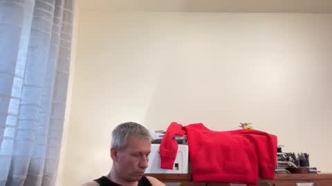 Snapshot of markus0876 chatting on 04-04-26, 03:31 Markus081976 online show from 04-04-26, 03:31