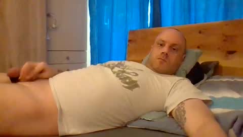 markus_7 online show from 06-11-26, 05:38
