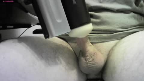 Snapshot of markustime chatting on 10-23-25, 07:01 Markus online show from 10-23-25, 07:01