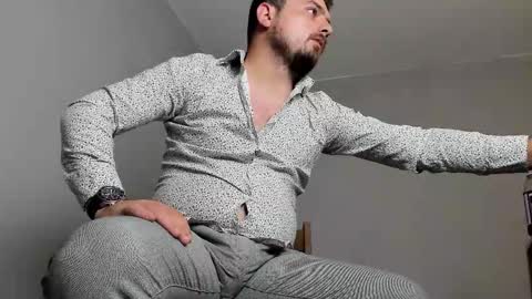 Snapshot of markwaynescr chatting on 10-08-25, 08:39 MARK online show from 10-08-25, 08:39