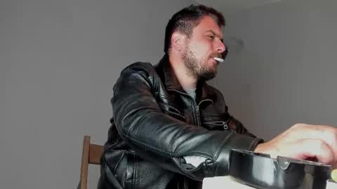 Snapshot of markwaynescr chatting on 10-23-25, 07:23 MARK online show from 10-23-25, 07:23