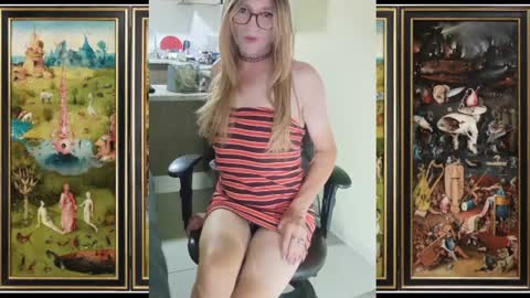 Snapshot of marla85 chatting on 04-12-26, 02:49 marla85 online show from 04-12-26, 02:49