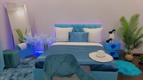 Snapshot of marladewis chatting on 09-21-25, 03:35 MarlaDewis online show from 09-21-25, 03:35