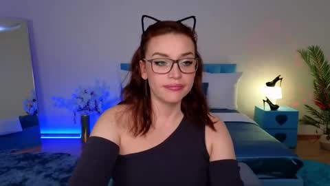 Snapshot of marladewis chatting on 04-04-26, 07:00 MarlaDewis online show from 04-04-26, 07:00