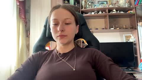 Lena online show from 06-10-26, 05:28