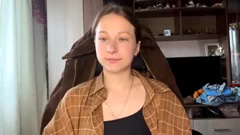 Lena online show from 06-17-26, 05:21