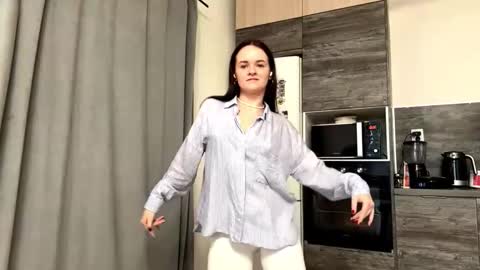 Maja online show from 10-11-25, 08:35