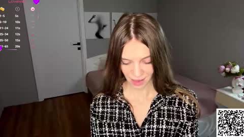 Maja online show from 11-15-25, 06:44