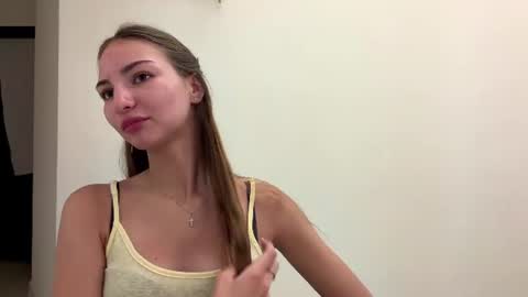 Im Amy I dream about 30 thumbs up online show from 07-24-26, 07:28