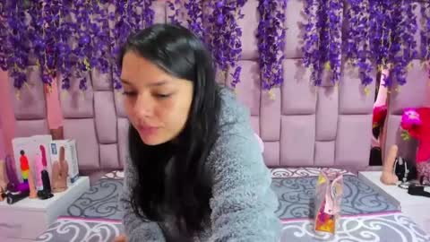 Snapshot of marlyanal chatting on 01-23-25, 01:24 Marly Anal online show from 01-23-25, 01:24
