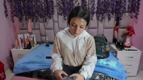 Snapshot of marlyanal chatting on 01-25-25, 07:28 Marly Anal online show from 01-25-25, 07:28