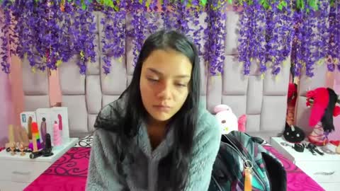 Snapshot of marlyanal chatting on 02-12-25, 01:59 Marly Anal online show from 02-12-25, 01:59