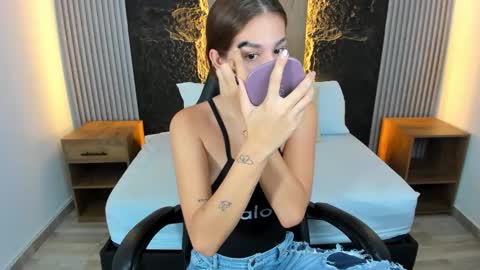 Maly online show from 02-13-25, 01:40